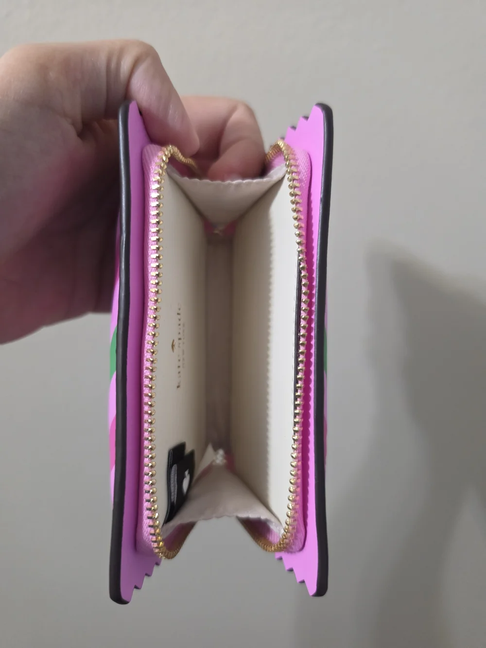 Kate spade Treat Yourself 3d Bubblegum Small Card Holder- NWOT